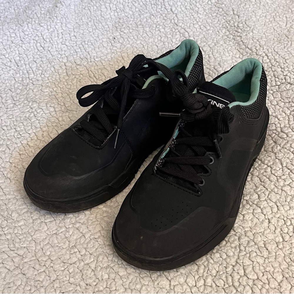 Dakine Women’s Mountain Biking Shoe